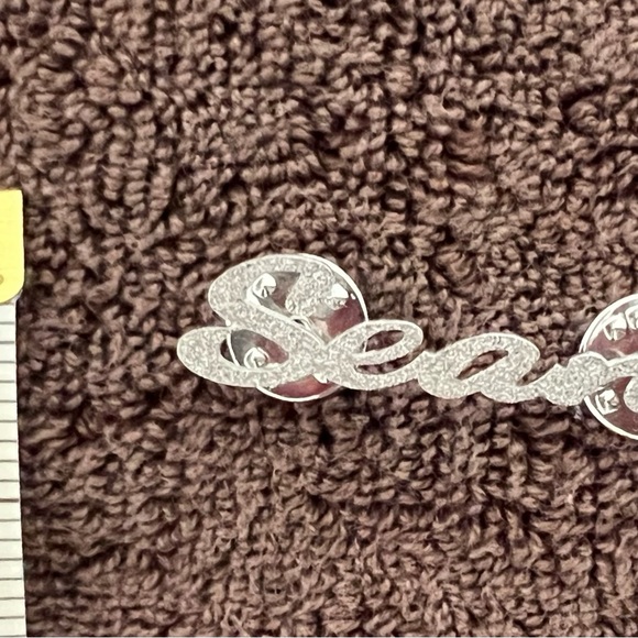 Silver Script 'Sean' Nameplate Pin - Picture 5 of 6